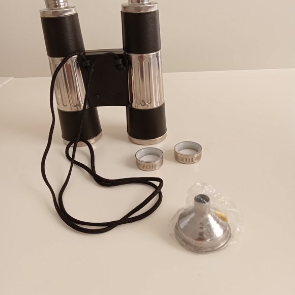 Binocular Shaped Flask holds 8 ounces - Picture 4 of 9